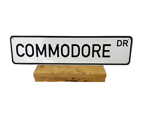 Commodore Street Sign